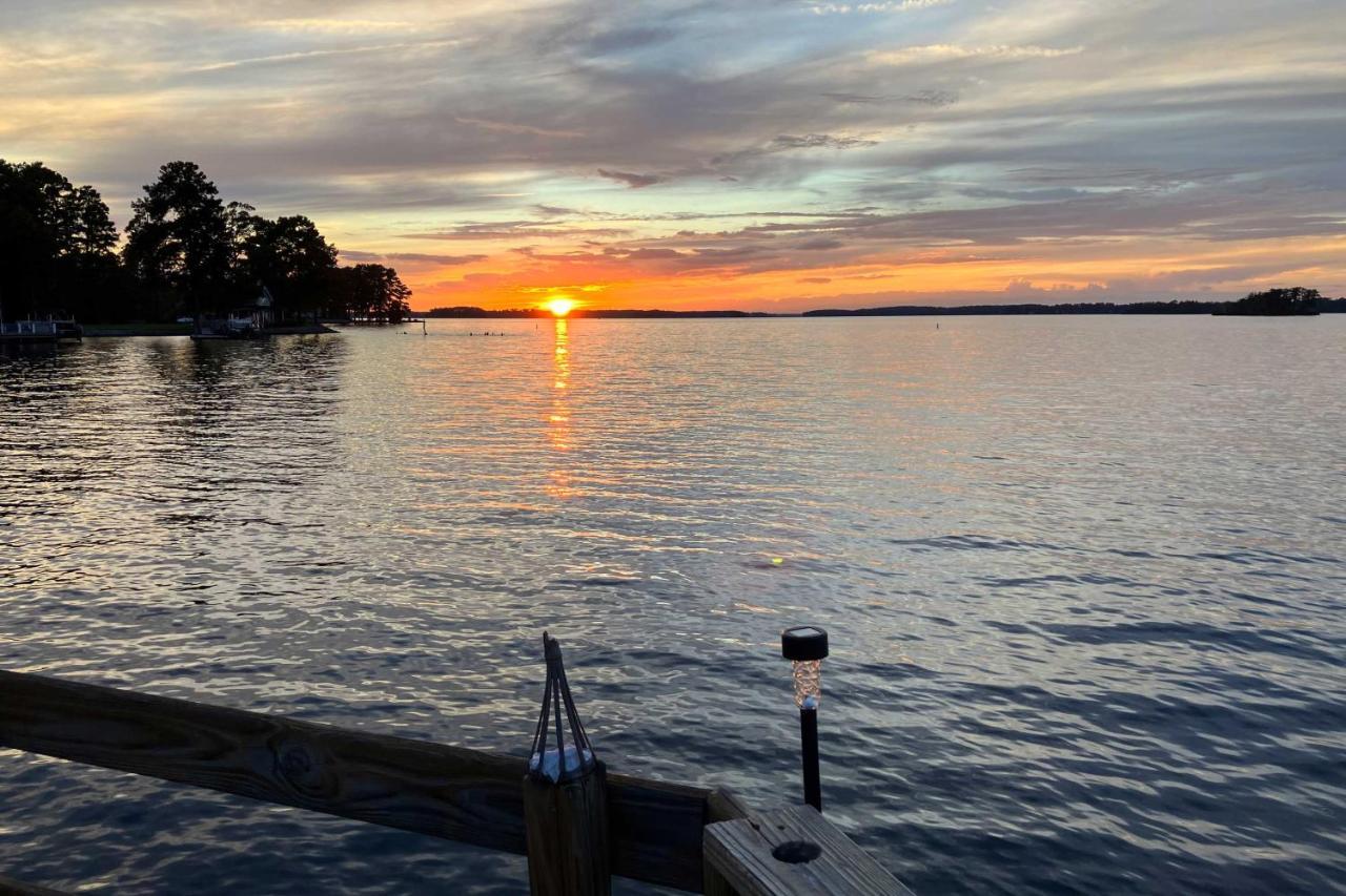 Gilbert Lakefront Retreat With Private Dock! Hollywood Point المظهر الخارجي الصورة
